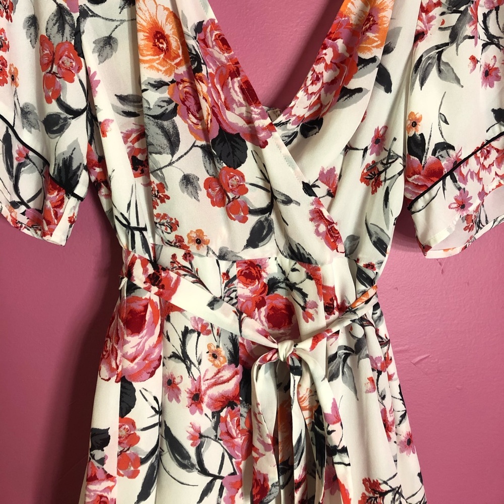 Trixxi White Floral Romper Dress Size XL